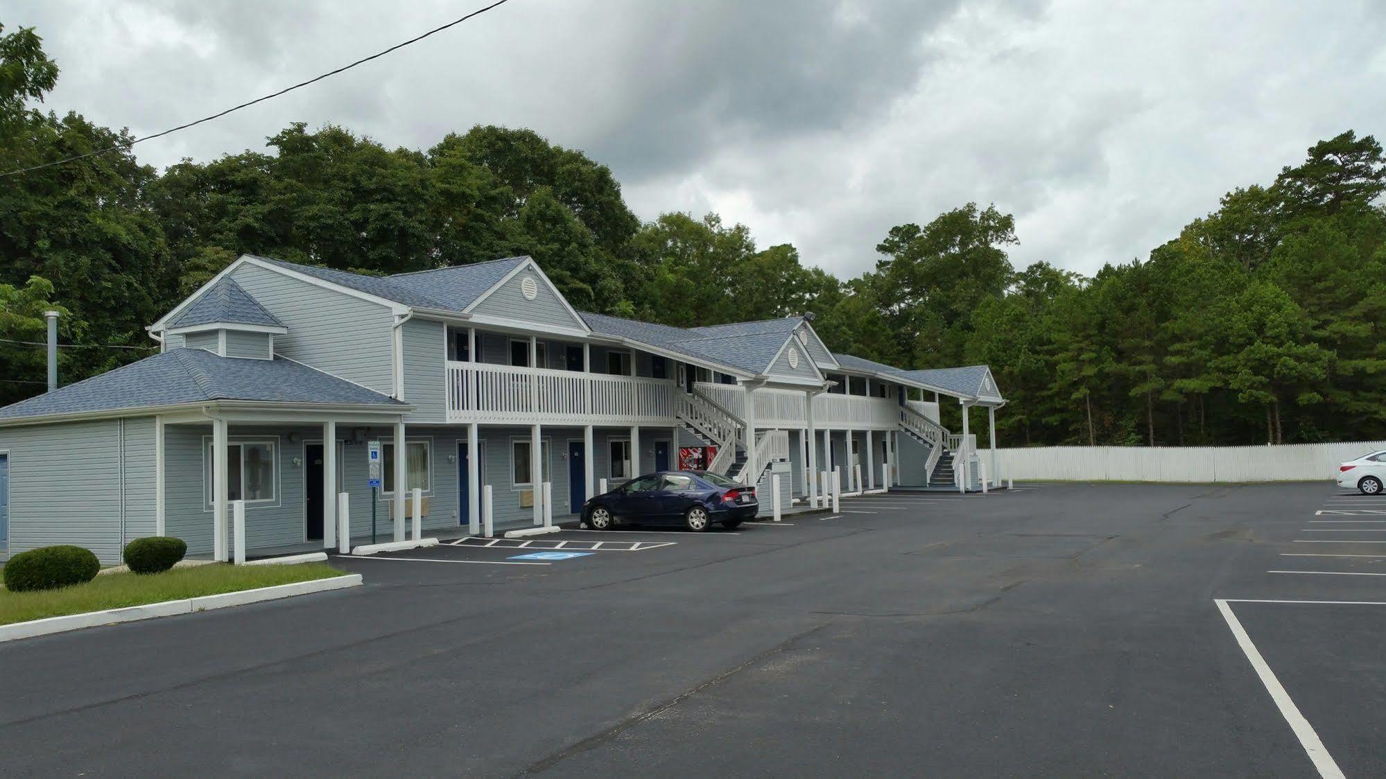 Village Inn & Suites - Smithville Exterior foto